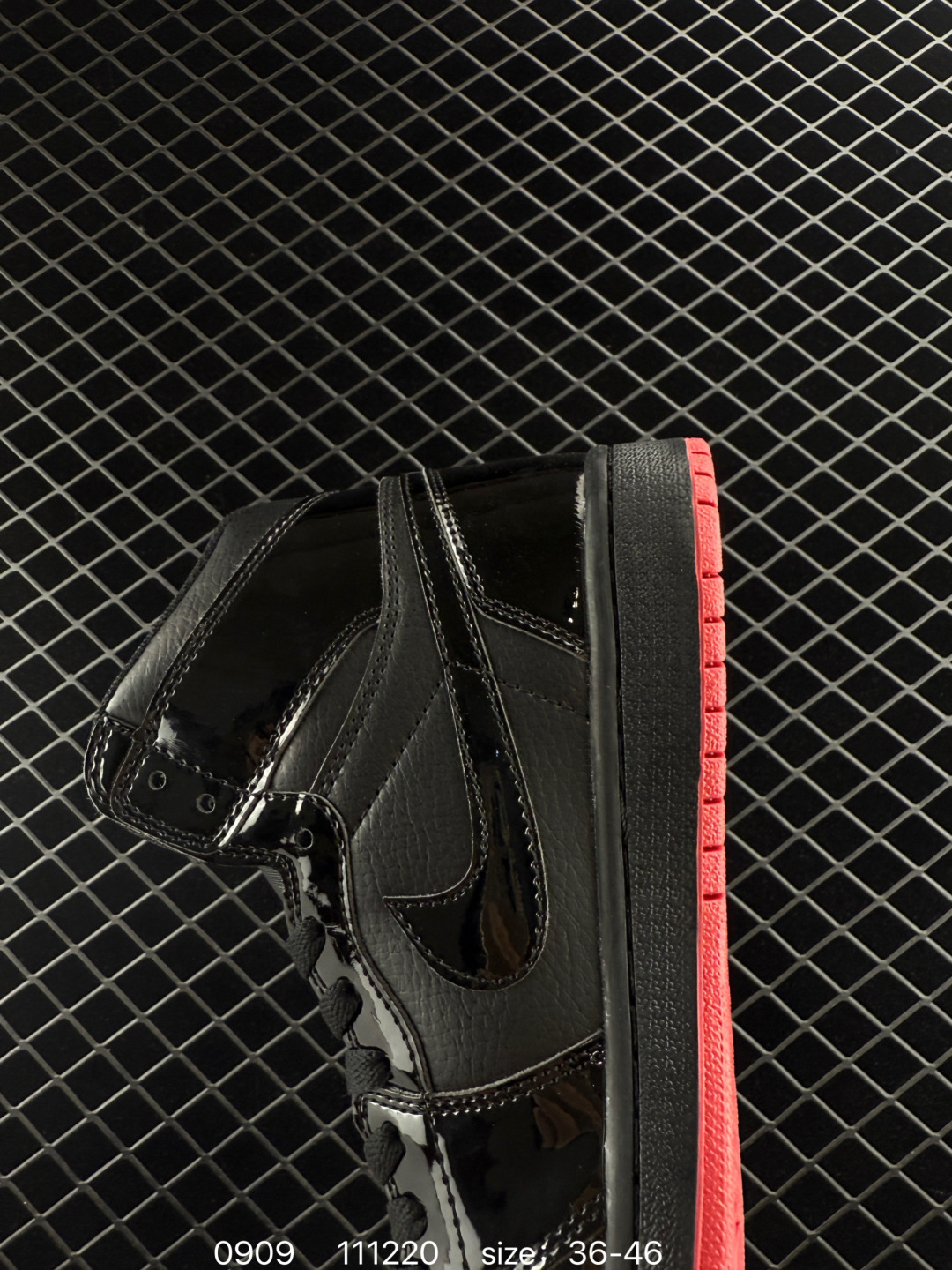 Nike Air Jordan 1 Retro High OG”Black/White“